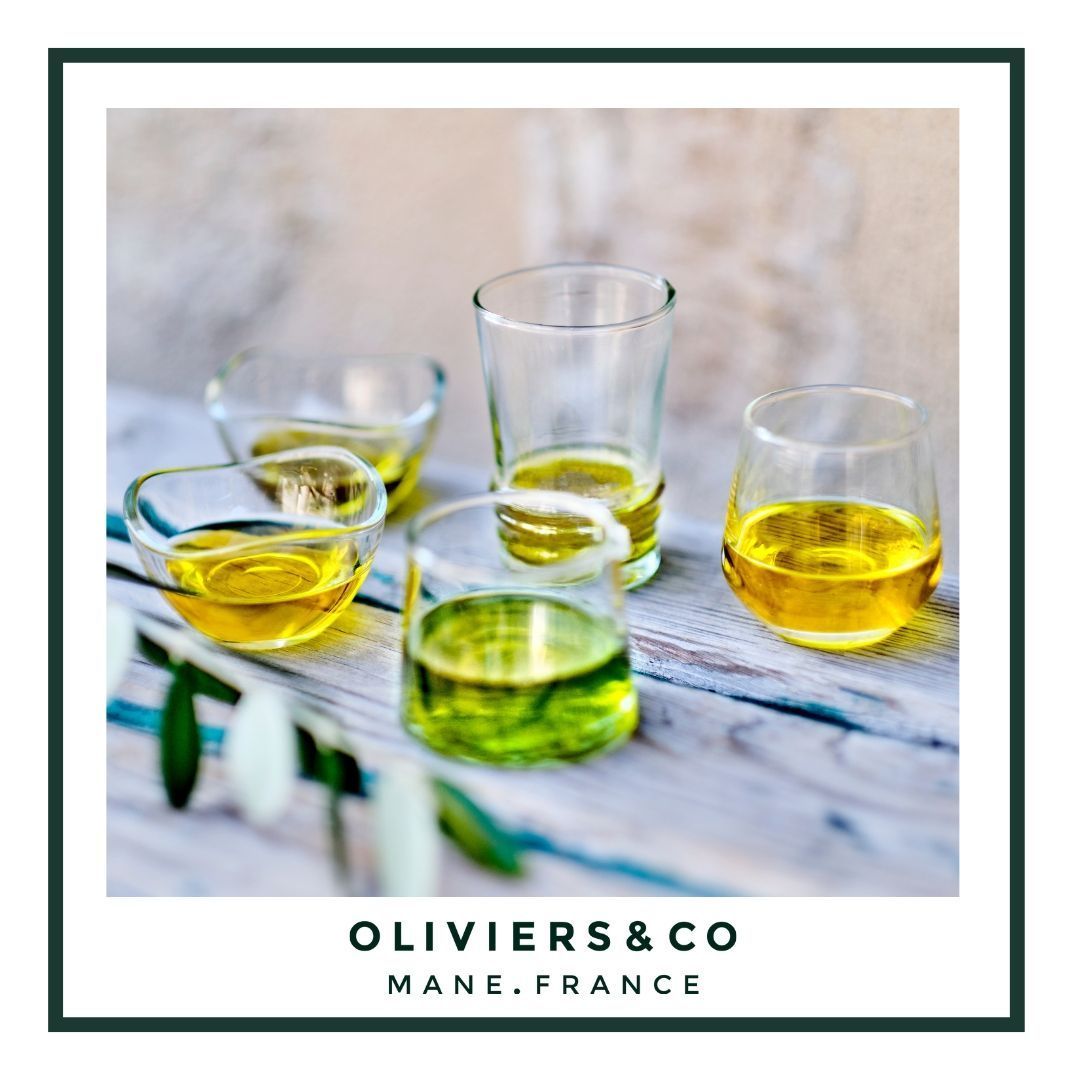 Olive oil, health and polyphenols