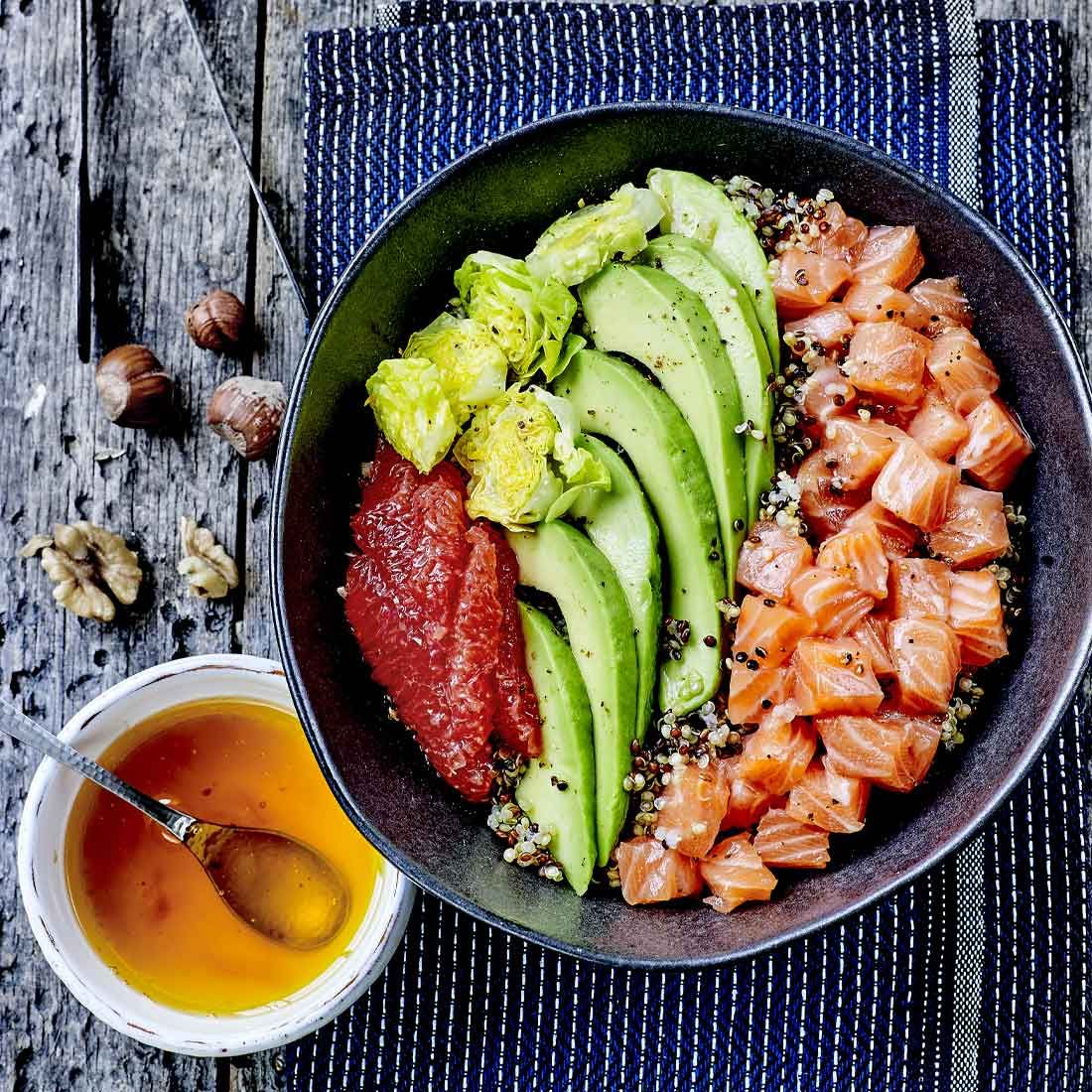 Poke Bowl with salmon, avocado and grapefruit
