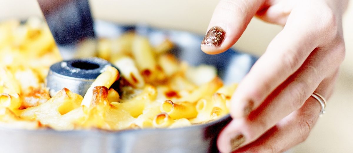 Pasta bake with tomatoes and basil